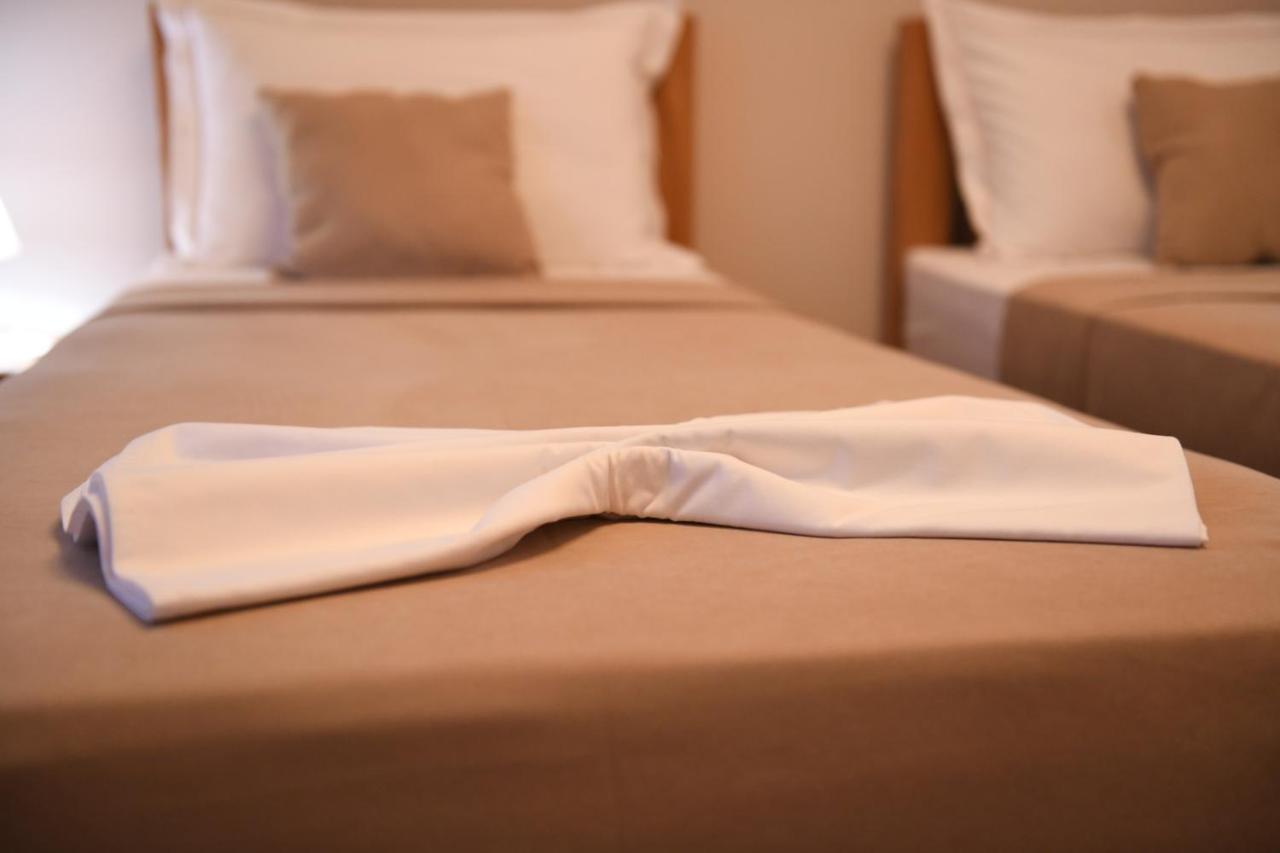 Guesthouse Leo ベラト エクステリア 写真