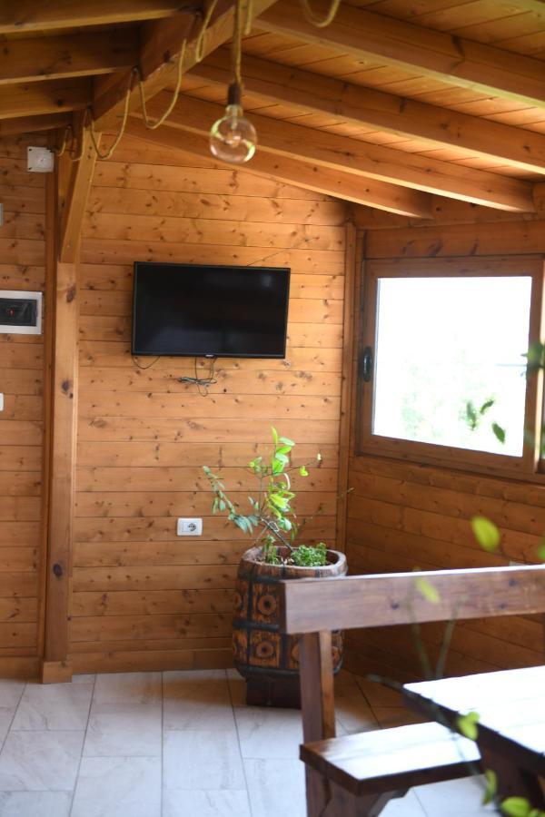 Guesthouse Leo ベラト エクステリア 写真